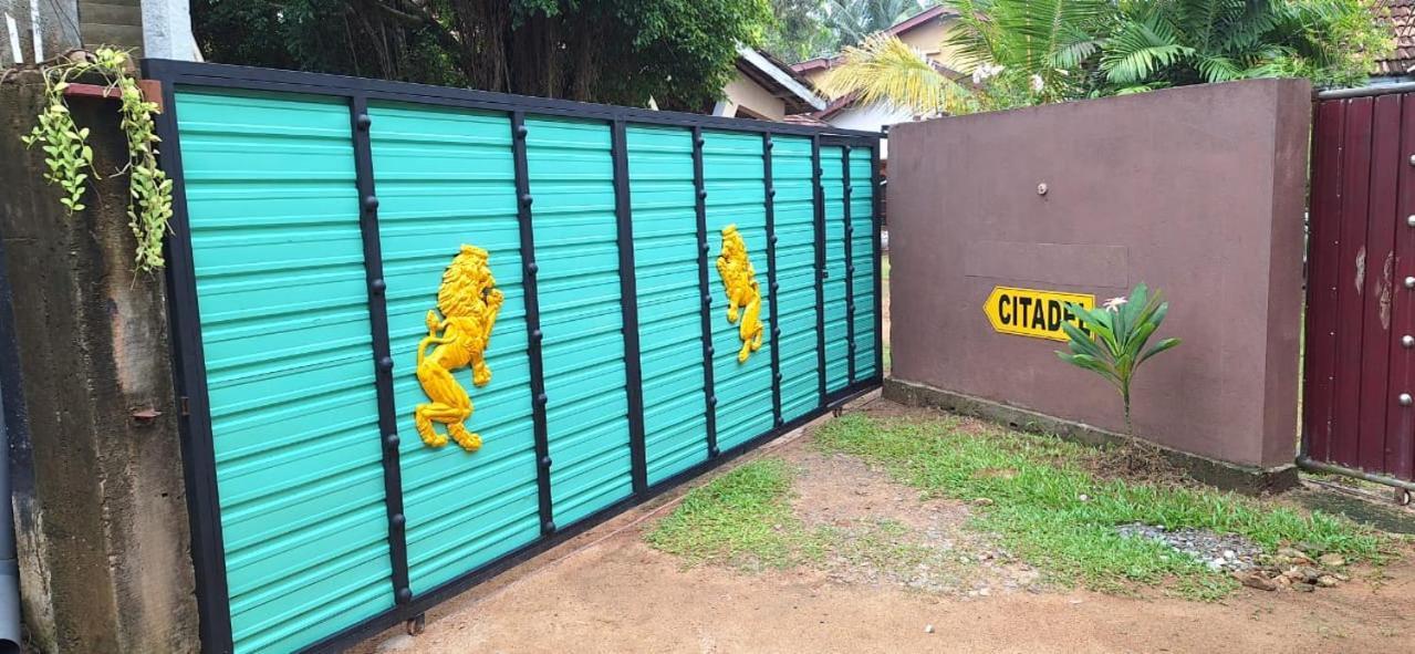 The Citadel Guest House Hikkaduwa Exterior foto